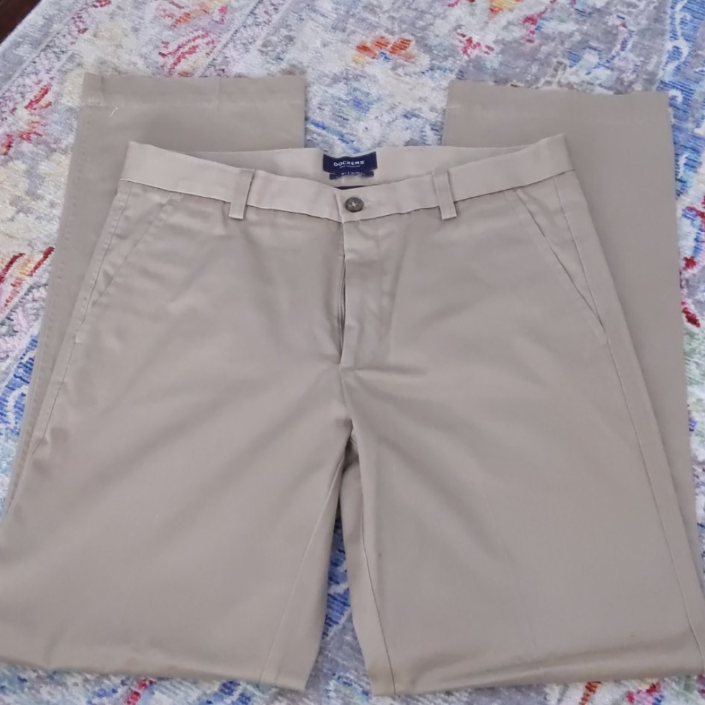EUC Dockers khaki chinos